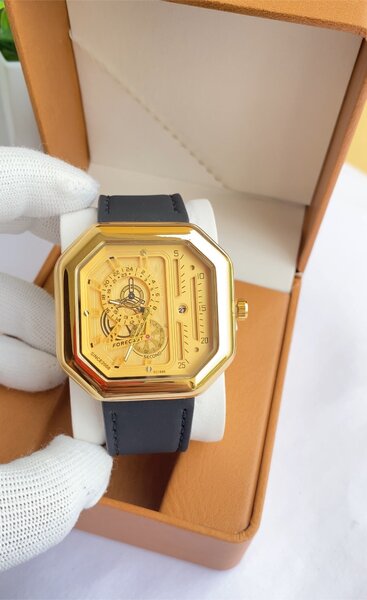 Forecast leather Watch