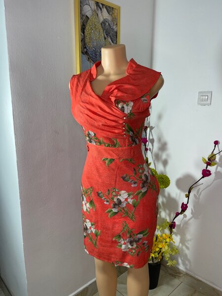 Sunset Bloom: Orange Floral Dress(Size 8/10)