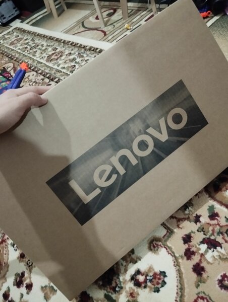 Lenovo V15 intel core i3-1215U