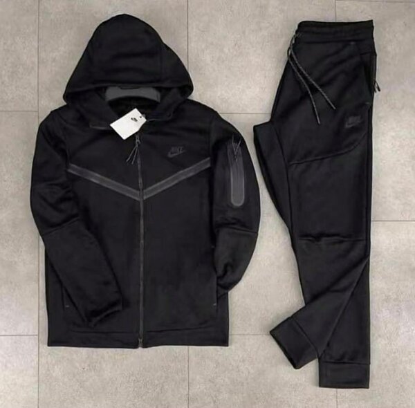 Ensemble de survêtement noir