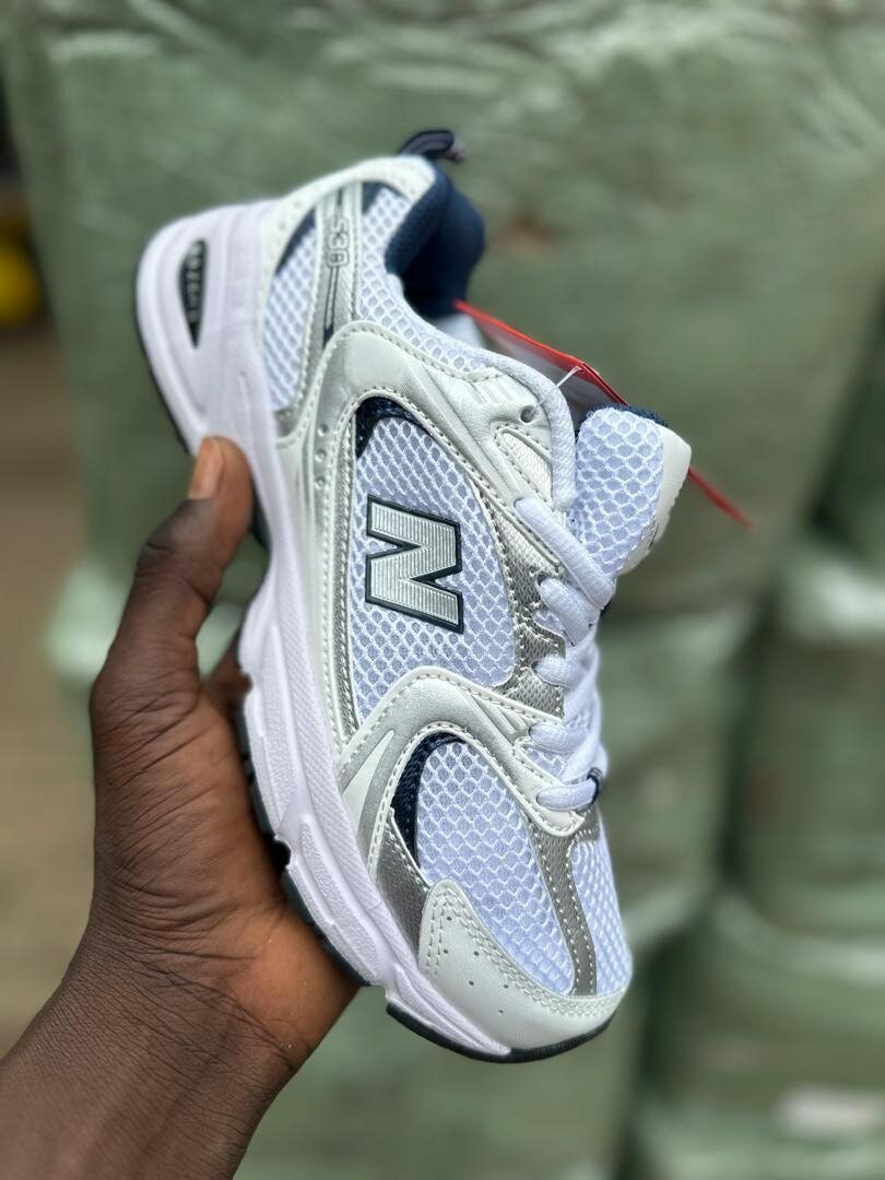 NEW BALANCE 530