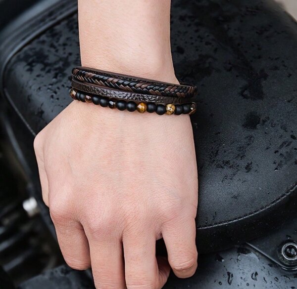 Bracelet en cuir perlé homme