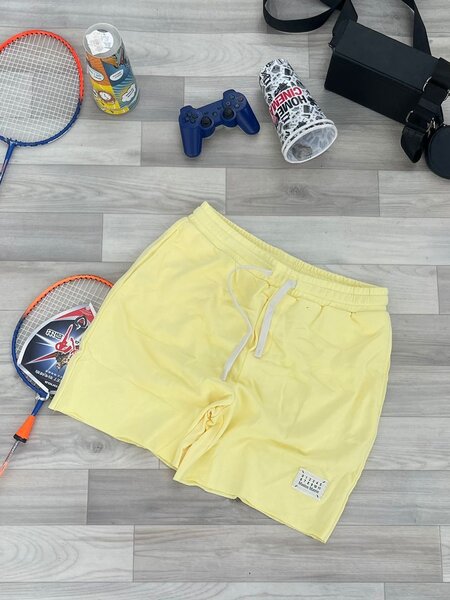 Shorts de sport jaunes homme