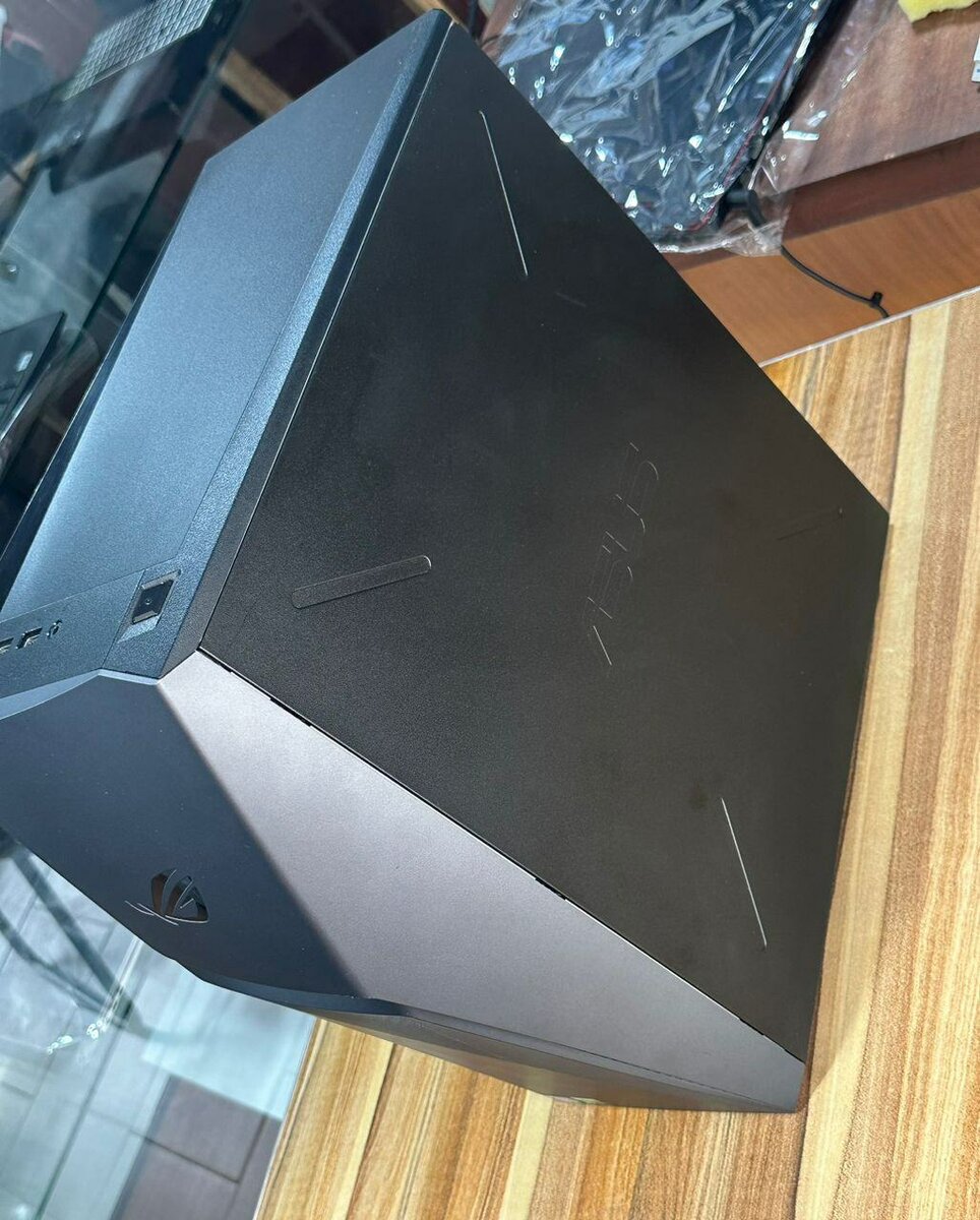 UC Gamers, Programmeurs, Architecture, Multimédia,Asus Rog S