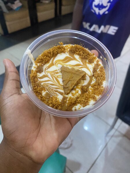 Tiramisu, crêpes, pastels