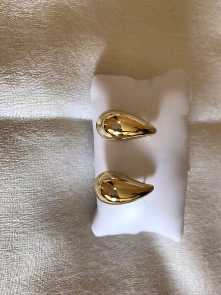 Tear drop earrings