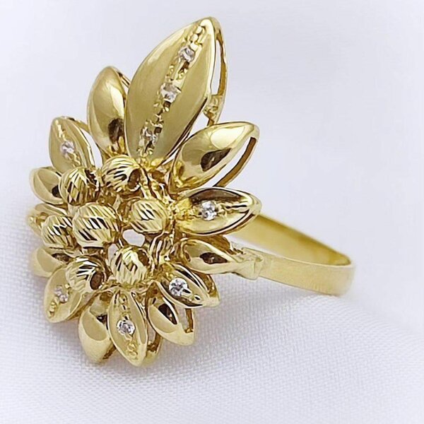 Кольцо в желтом золоте