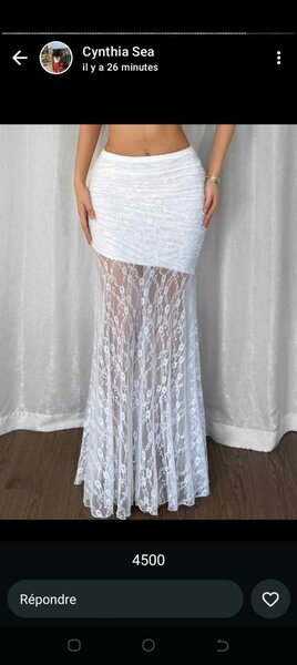 Jupe longue en dentelle blanche