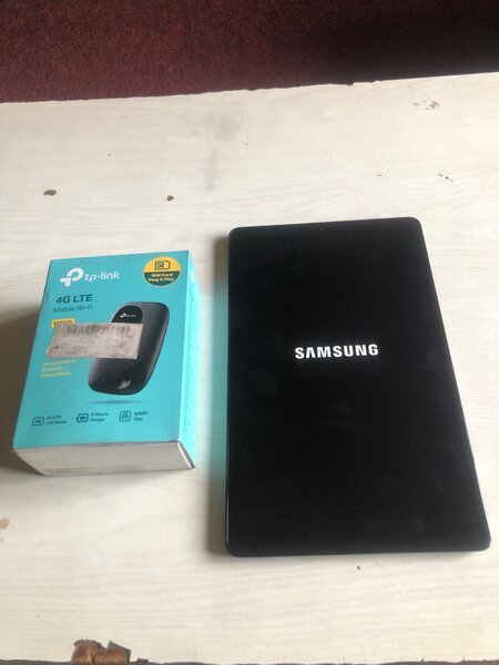 Samsung TAB A + 4G Pocket MiFi