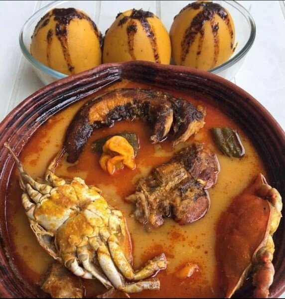 Soupe Piquante aux Fruits de Mer