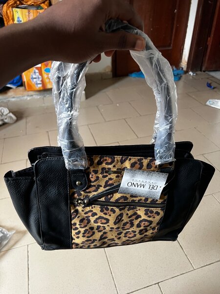 Sac à main léopard élégant