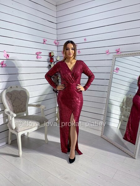 Гранатовое платье в пайетках 44-48 размер
