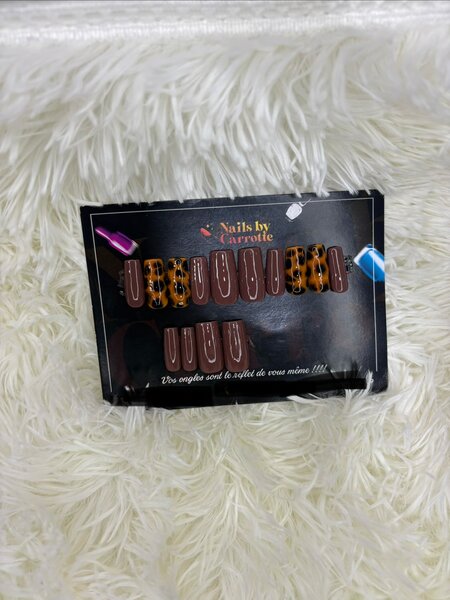 Faux ongles léopard tendance