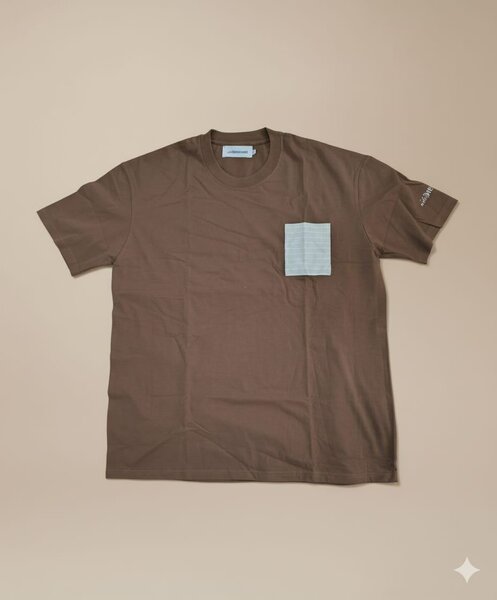 T-shirt marron avec poche