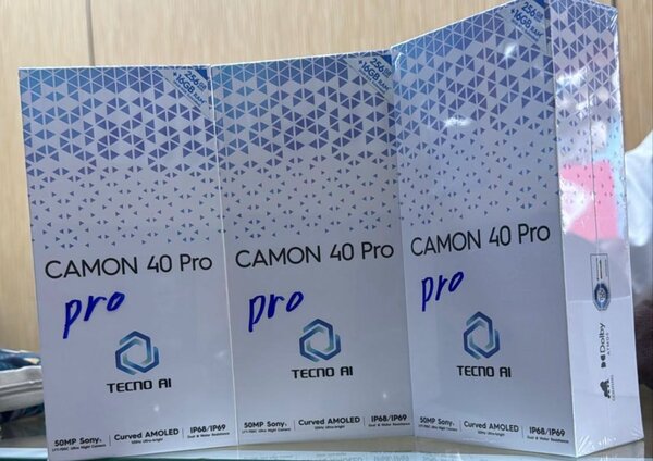 Camon 40 pro