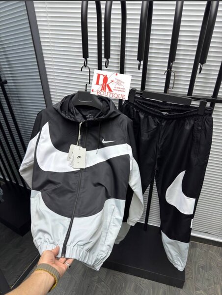 Survêtement coupe-vent tendance