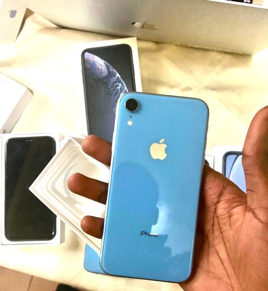 iPhone XR Bleu 64 Go
