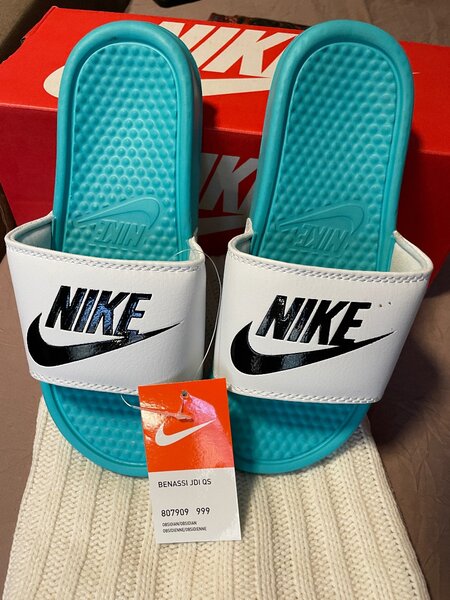 Nike Benassi