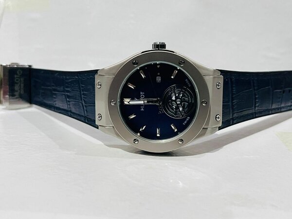 Hublot master lock watch
