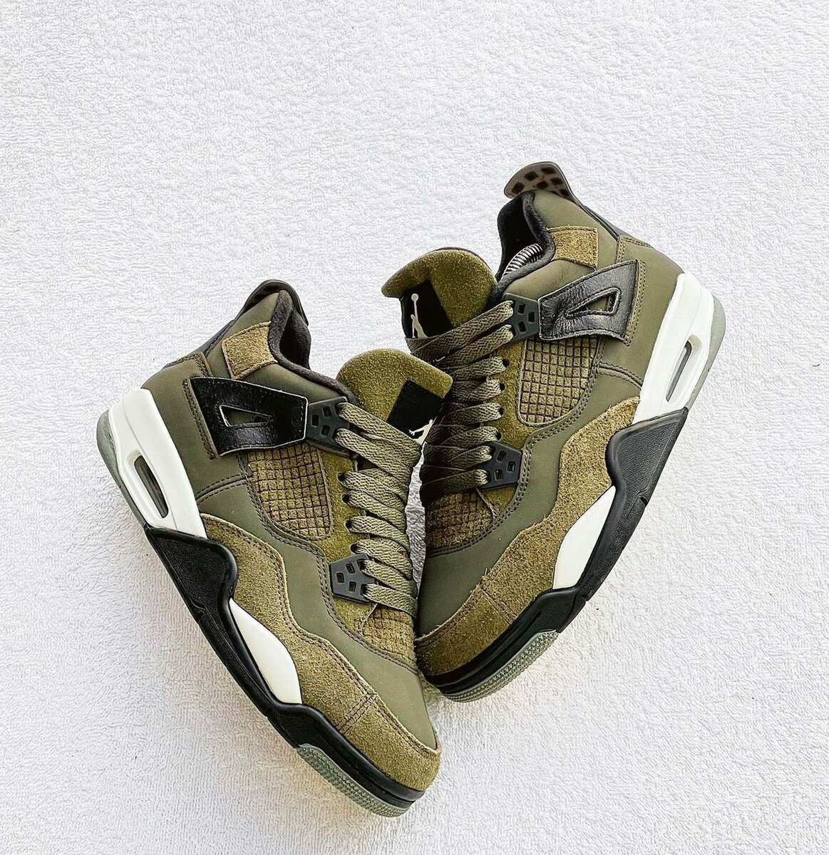 AIR JORDAN 4 ARMY GREEN