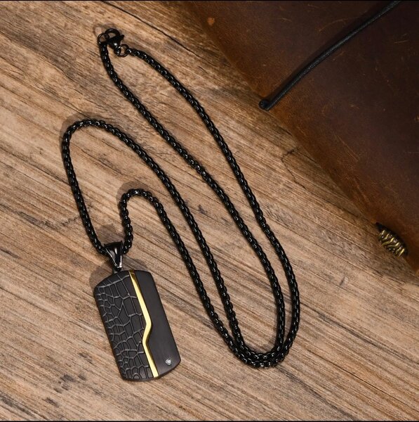 Collier pendentif de haute qualité