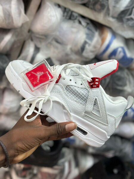 Jordan 4