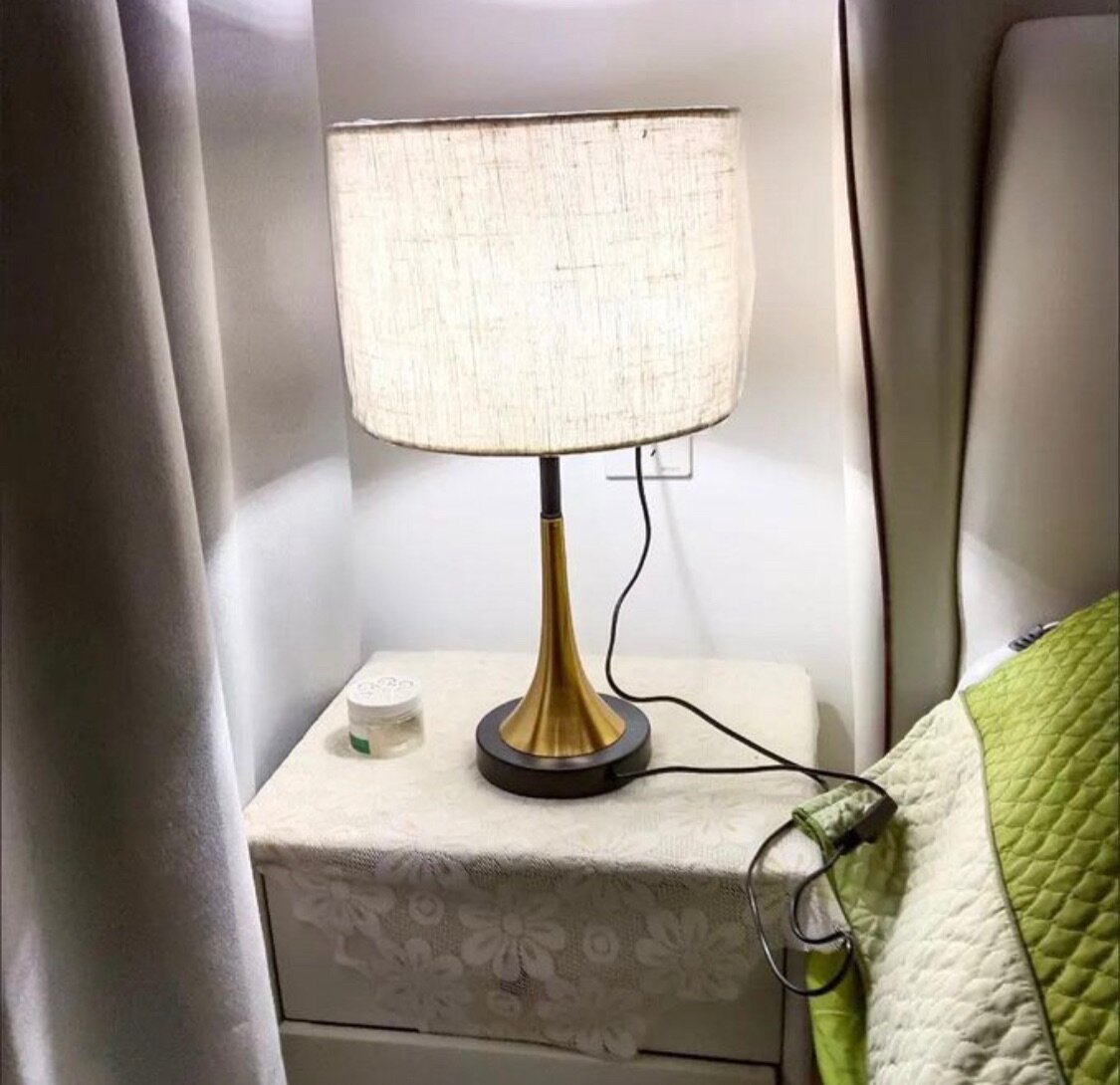 Modern table lamp