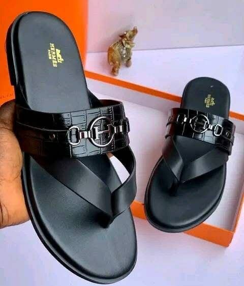 Solid Hermes And Gucci Slippers