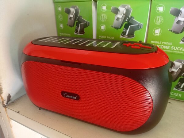 Sundar speaker