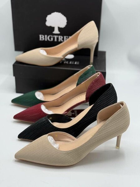 Ladies shoes