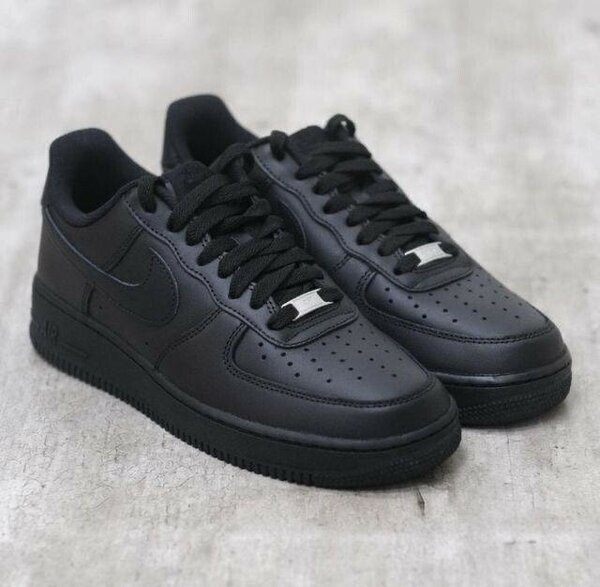 Baskets Nike noires