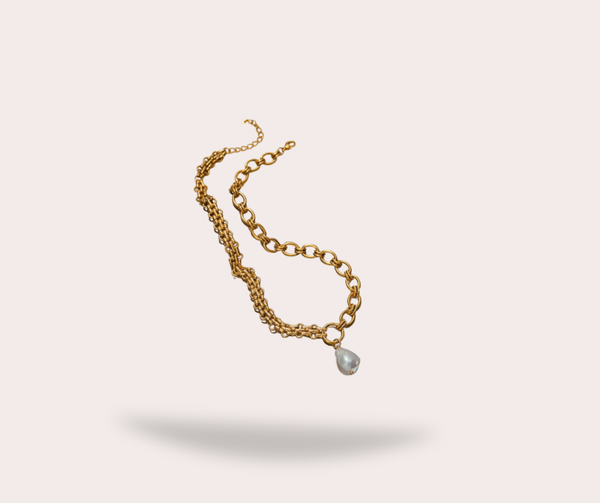 Collier en or avec perle