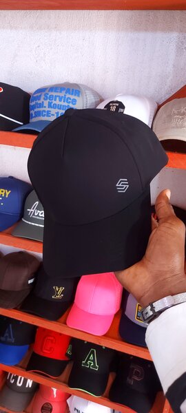 Casquettes de mode neuves