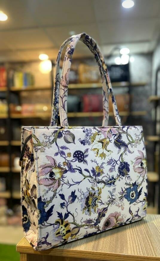 Huge Printed Bag in 2200 Including Delivery..