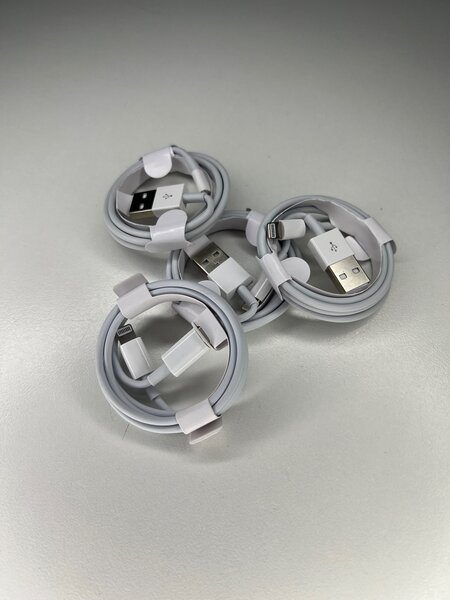 iPhone lightening cable