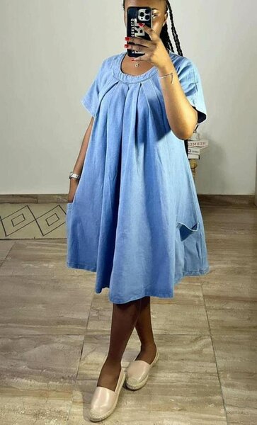 Très belle robe en jeans qualité top