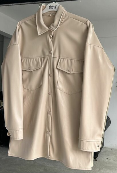 Veste en simili cuir beige