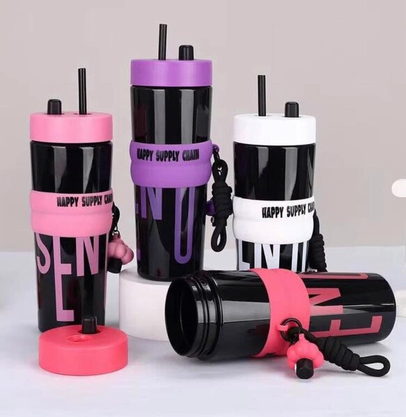 Gourdes avec paille anti-fuite