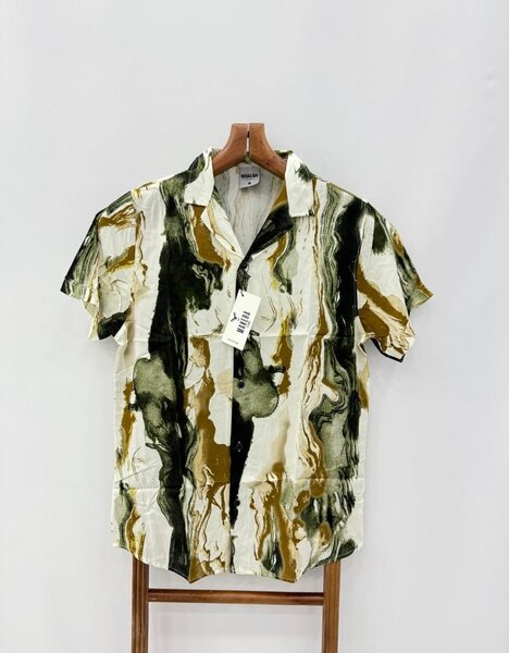 Chemise colorée à motifs