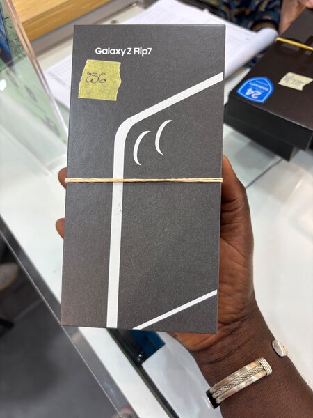 Samsung Galaxy Z Flip7