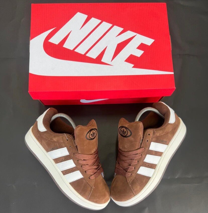 Sneakers en daim tendances