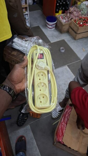 Bloc multiprise électrique 3 sorties