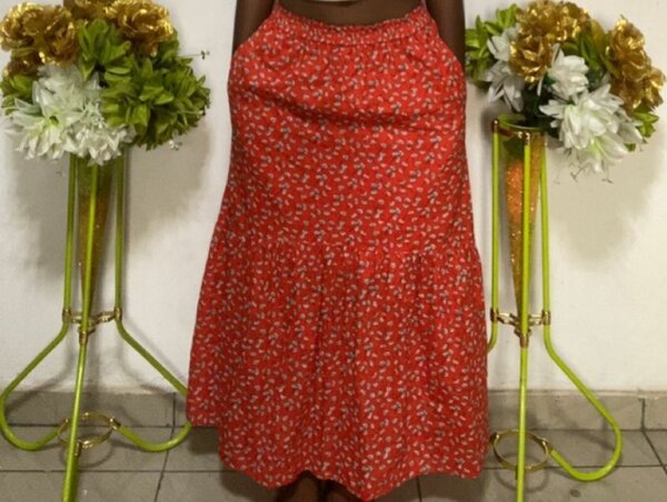 JUPE ÉVASÉE FLEURIE