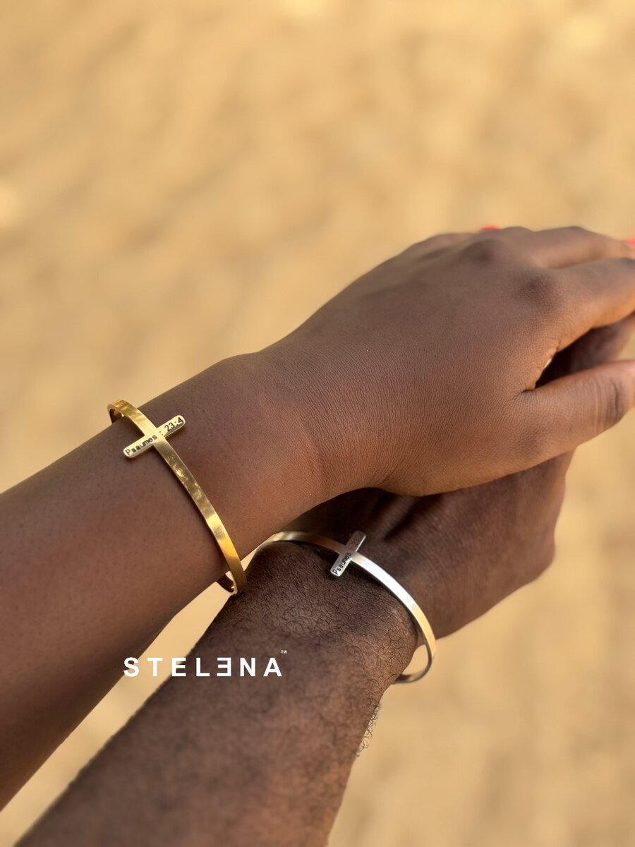 Bracelets crucifix en acier