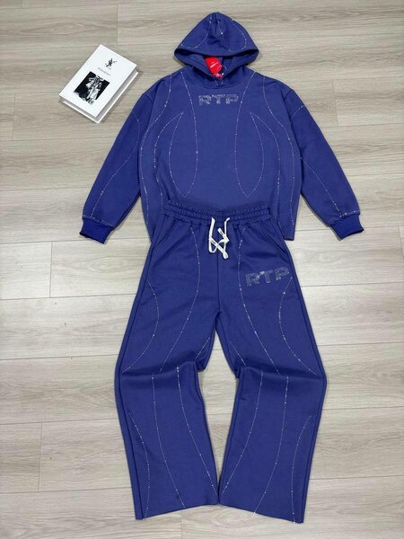 Survêtement bleu confortable