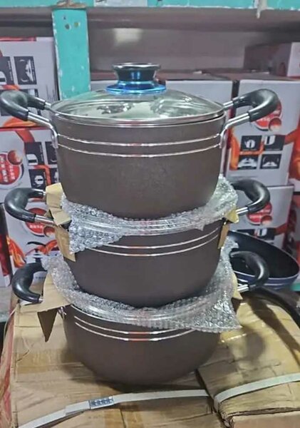 Casserole 3 pcs avec poêle anti adhésive