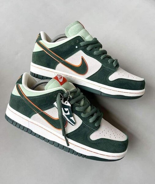 Nike blanc vert