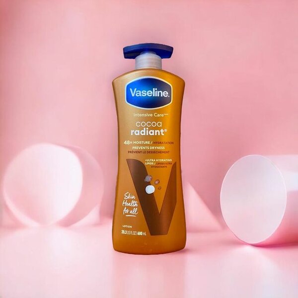 Vaseline Cacao Radiant Lait Hydratant