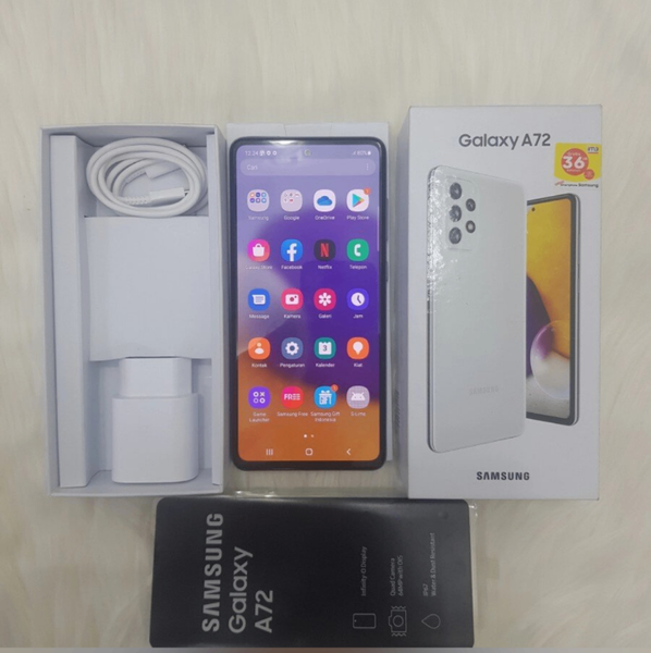 Brand new galaxy A72 5G 128gb/6gb ram 4500mAh battery capaci