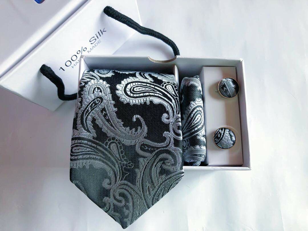 Cravate homme de qualité